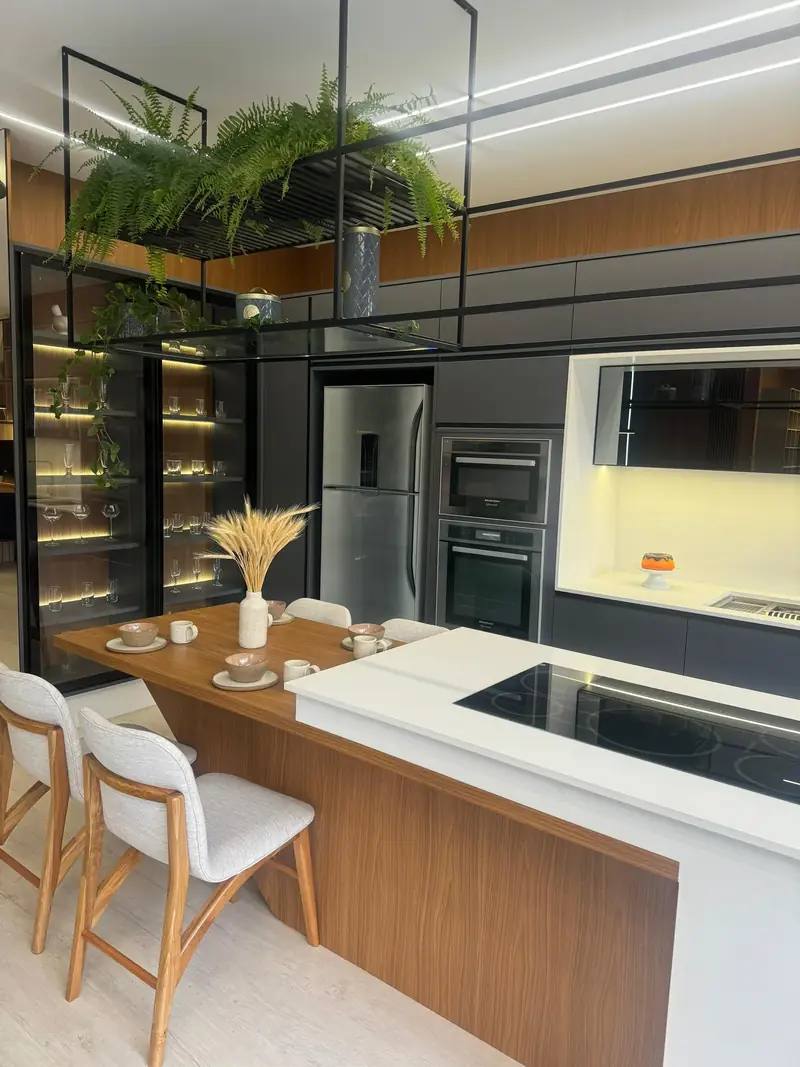 Cozinha planejada com ilha